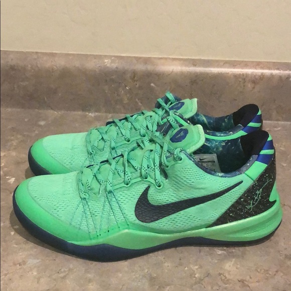 kobe bryant shoes lime green